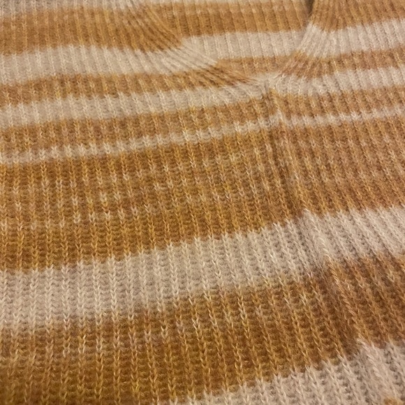 Madewell Sweater Size XS tags removed but never been worn - Picture 5 of 6